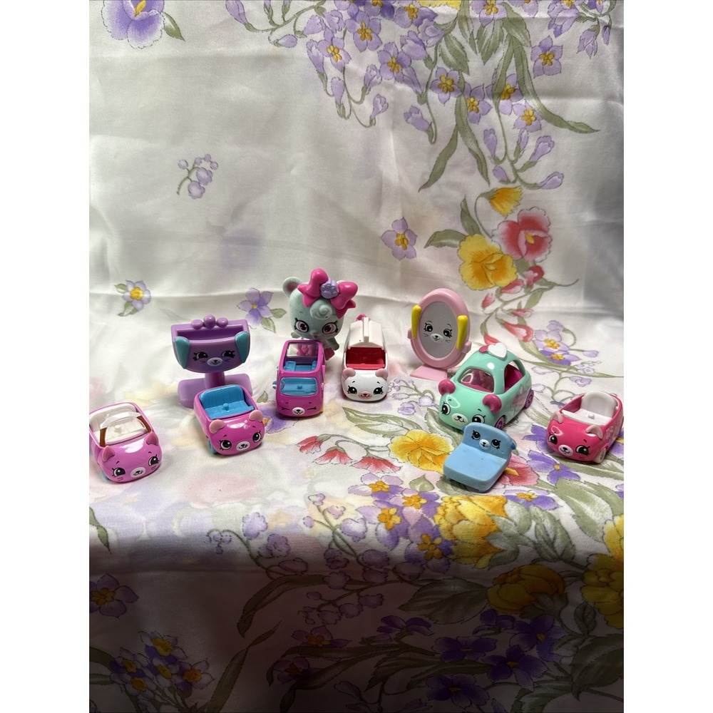 Shopkin Cars Lot, 6 Cars, 3‎ Furniture Pieces And I Character.